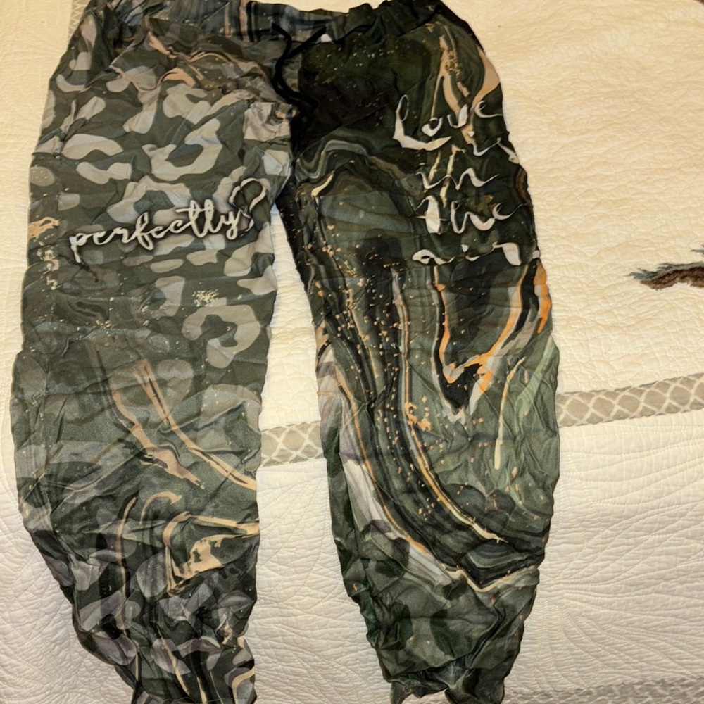 Gigi Moda Fun camouflage  one size fits all drawstring pants NWOT . Never worn